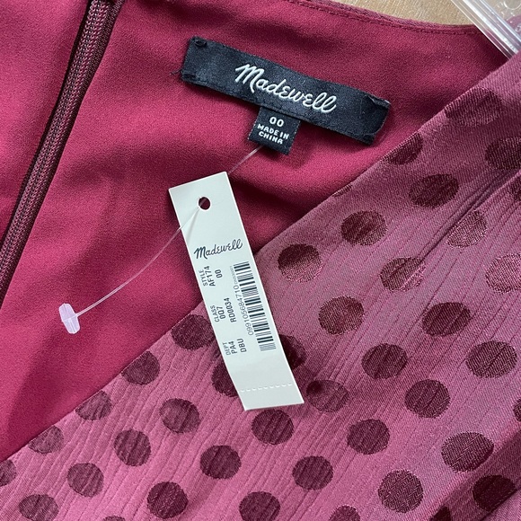 NWT Madewell V-Neck Fit-and-Flare Dress in Dot Jacquard Maroon - Picture 7 of 7